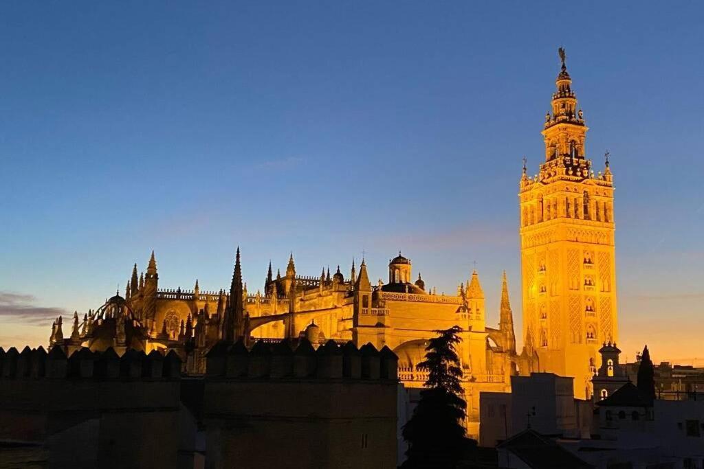 Апартаменты Alianza Giralda Sky View By Valcambre Севилья Экстерьер фото